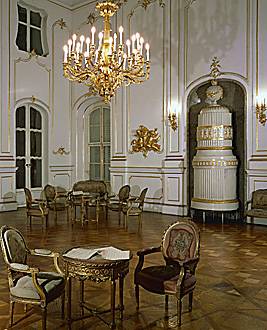 Hungary_www.lessing-photo.com search.asp a=1&kc=20202020472C&kw=ESZTERHAZA+PALACE(HAYDN)&p=1__Fertőd (Esterházy Palace)